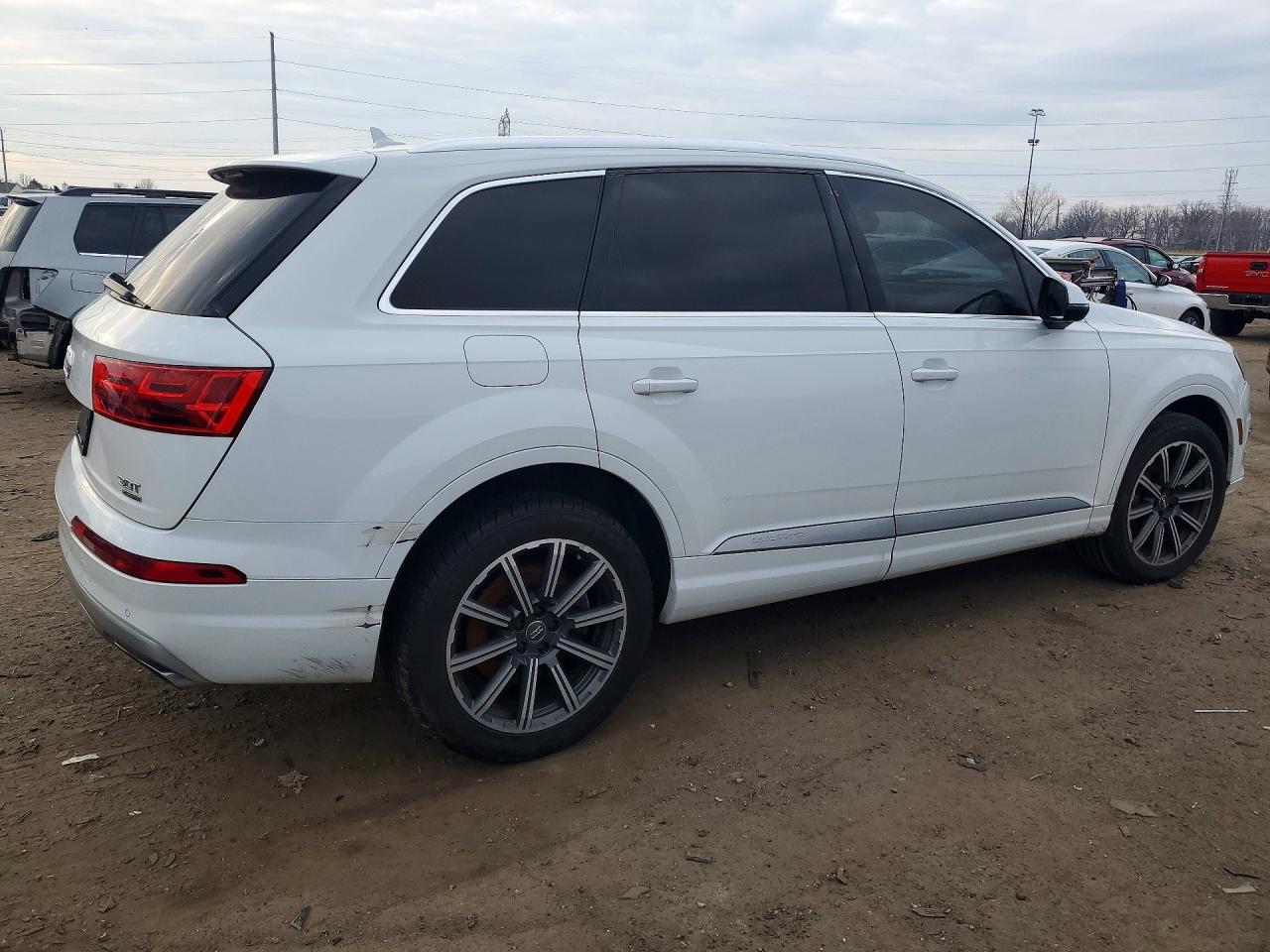 2017 AUDI Q7