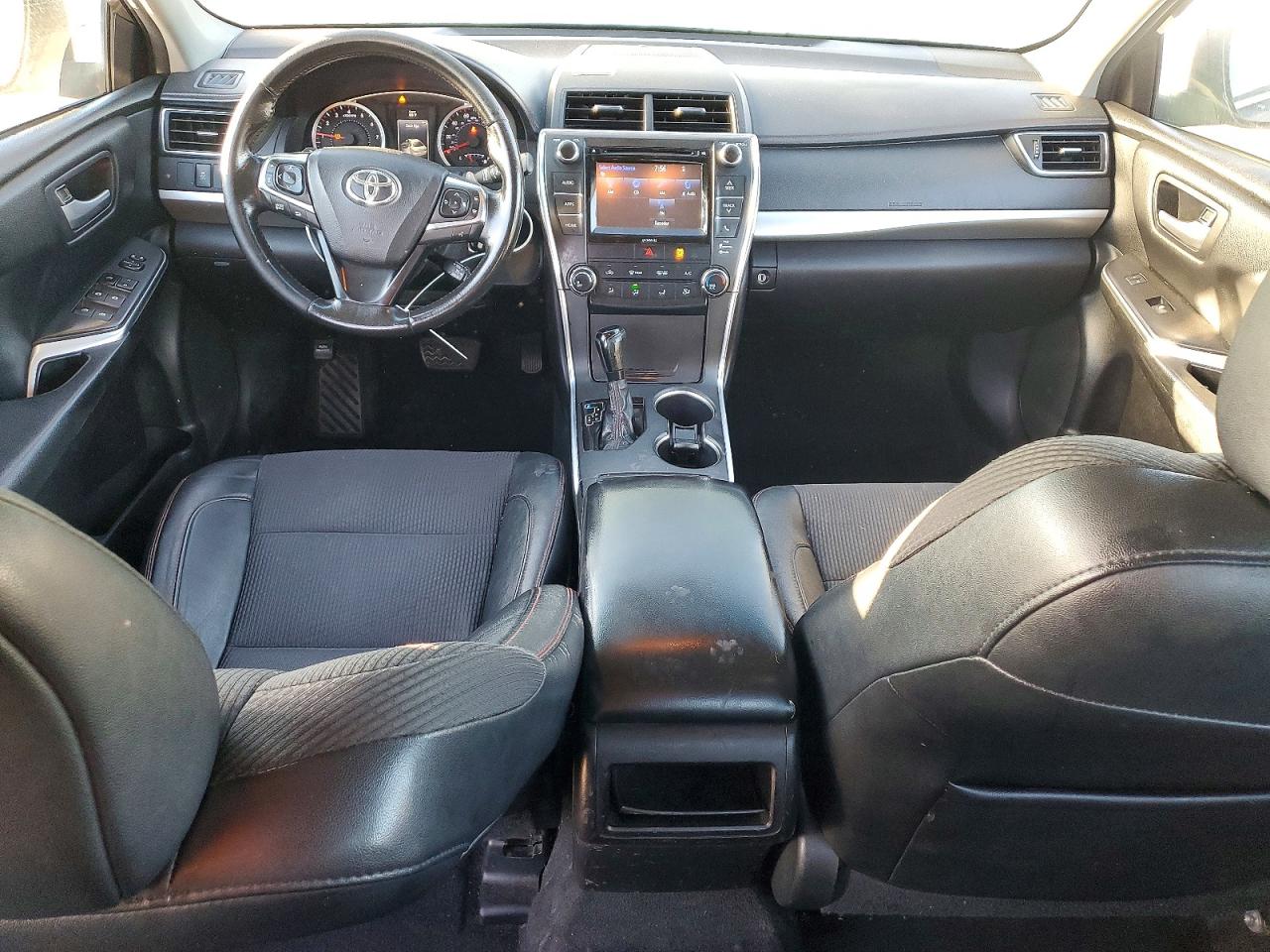 2017 TOYOTA CAMRY