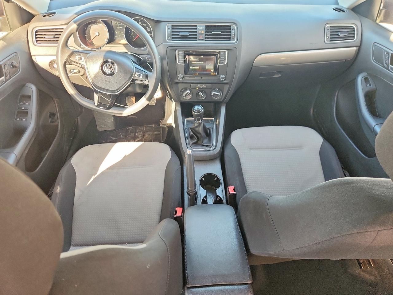 2017 VOLKSWAGEN JETTA