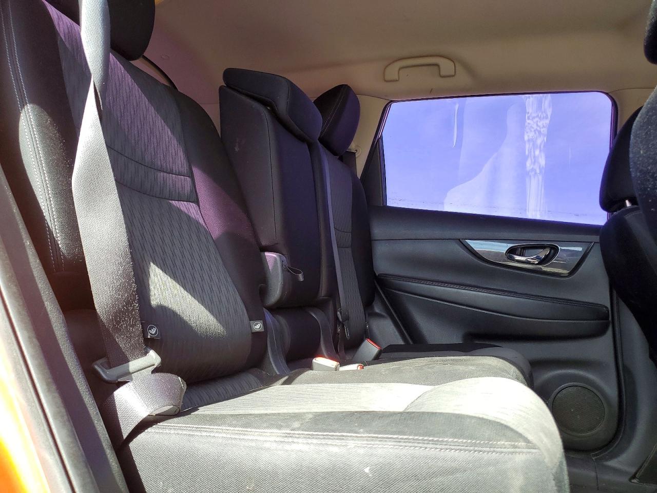 2017 NISSAN ROGUE