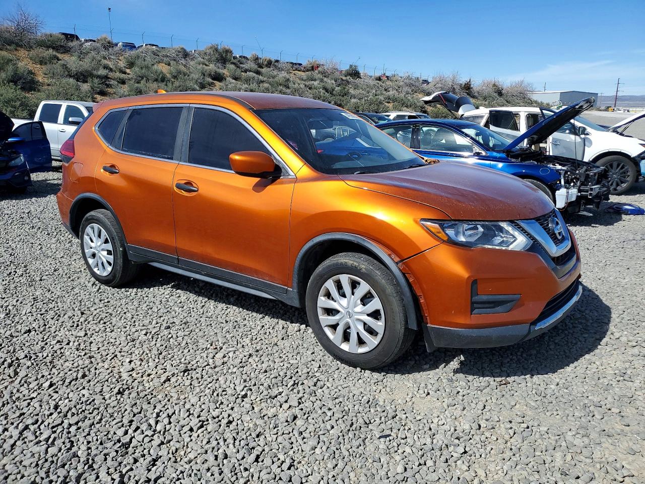 2017 NISSAN ROGUE