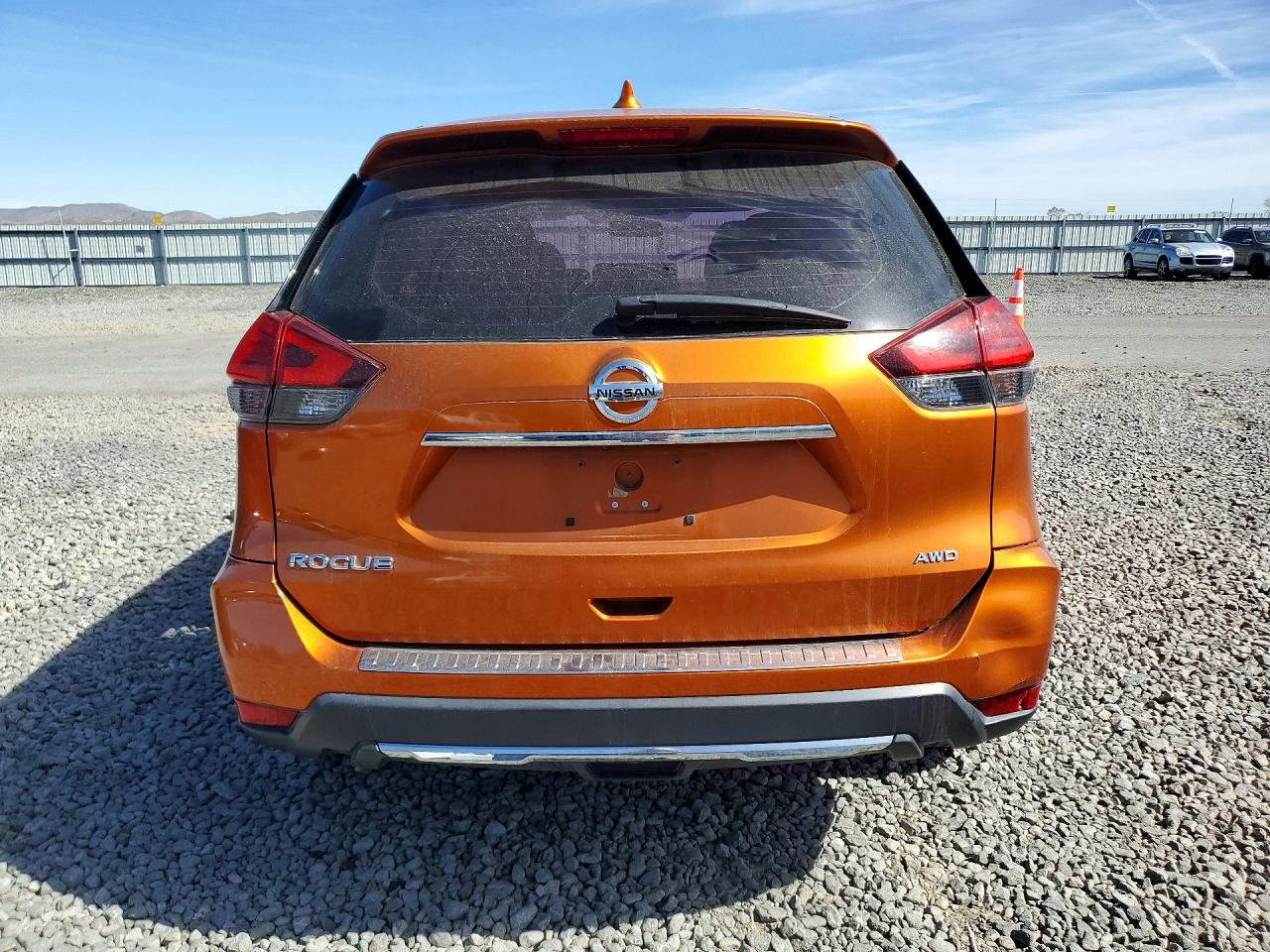 2017 NISSAN ROGUE