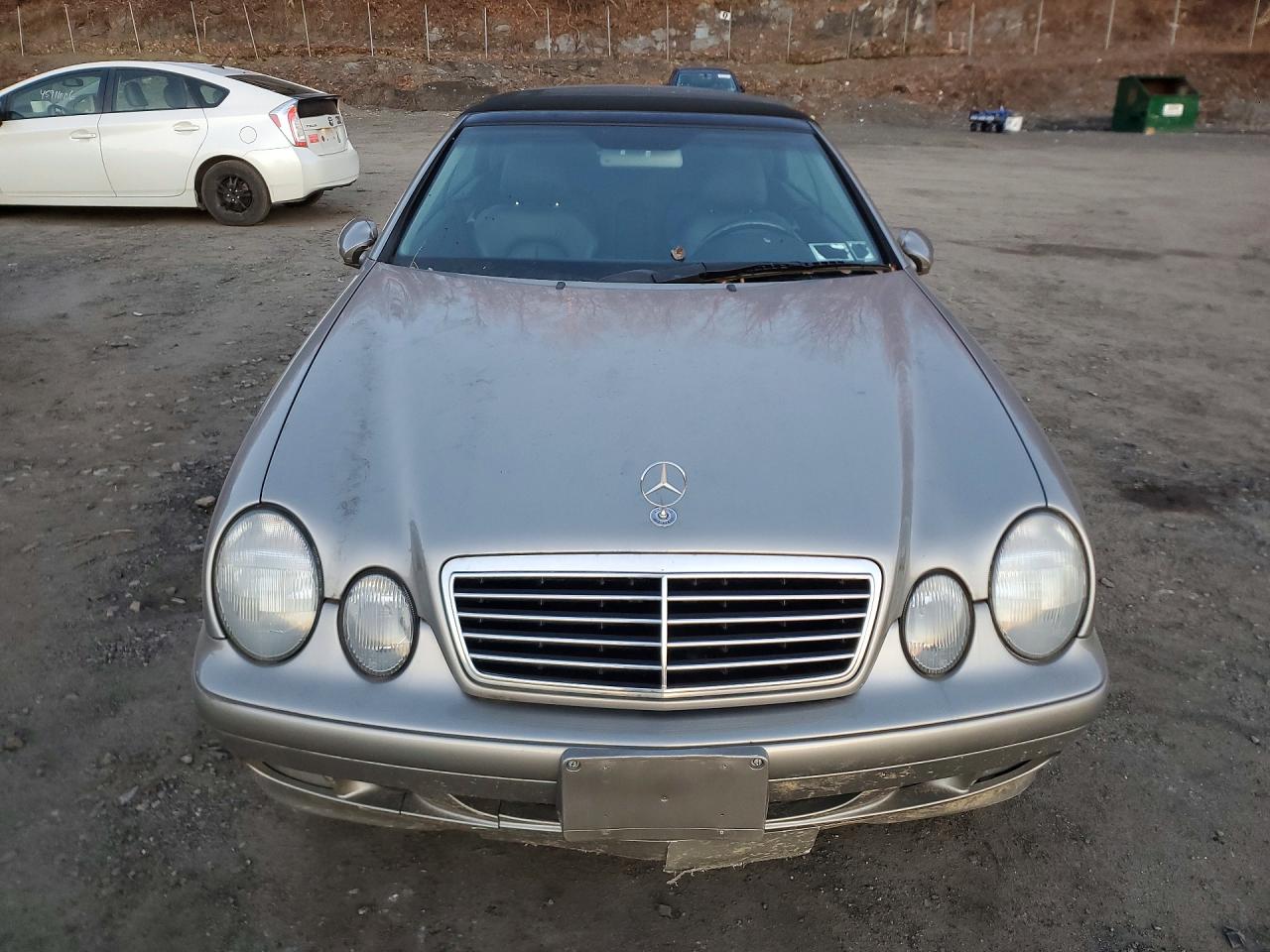 2003 MERCEDES-BENZ CLK-CLASS