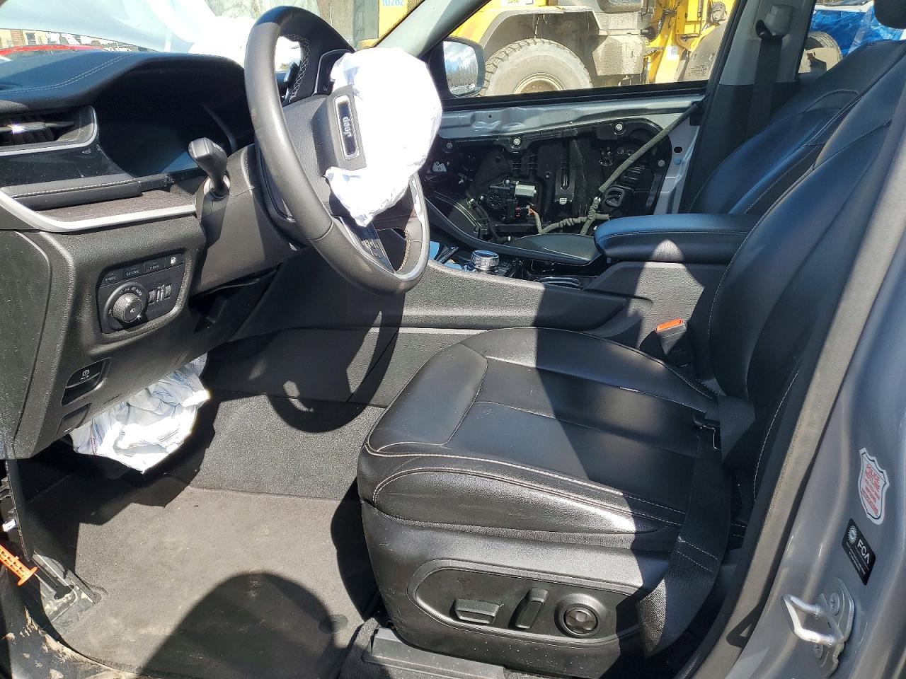 2023 JEEP CHEROKEE