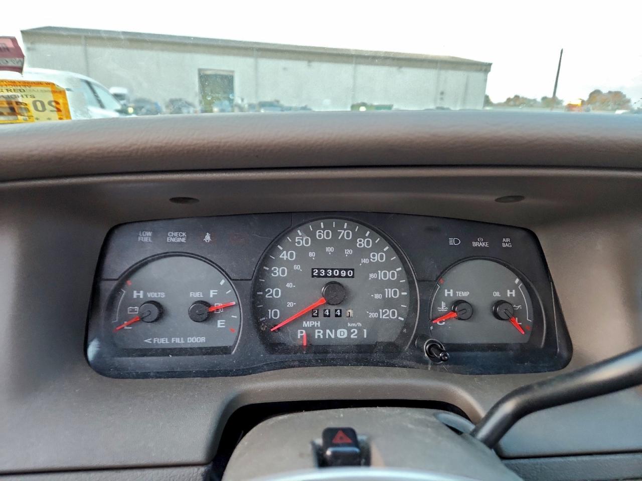 2002 MERCURY GRMARQUIS