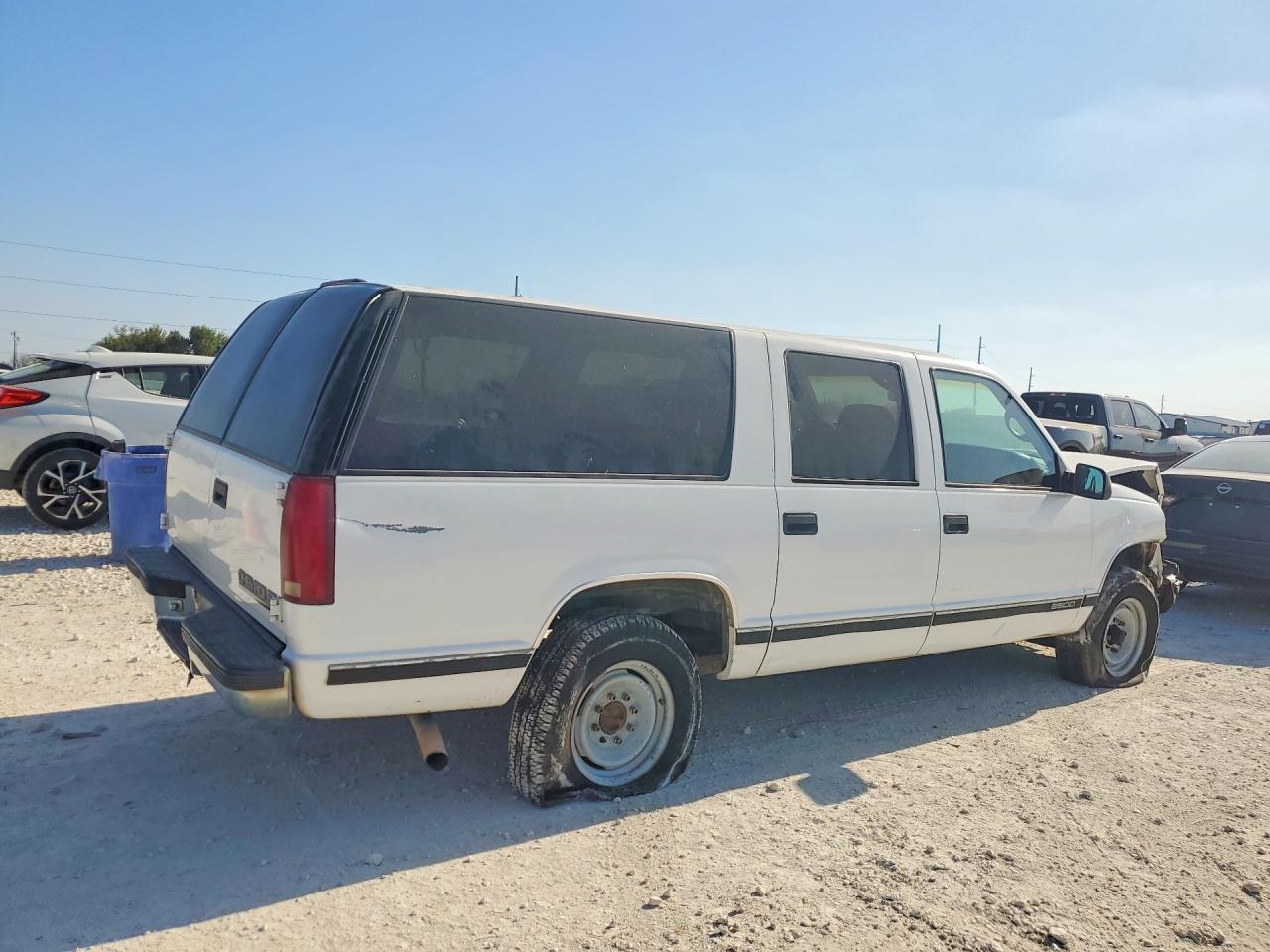 1999 CHEVROLET SUBURBAN