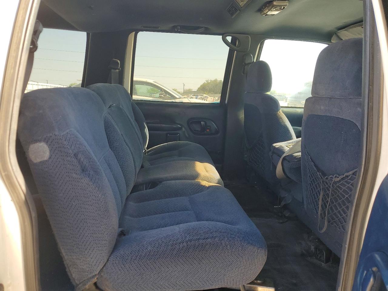 1999 CHEVROLET SUBURBAN