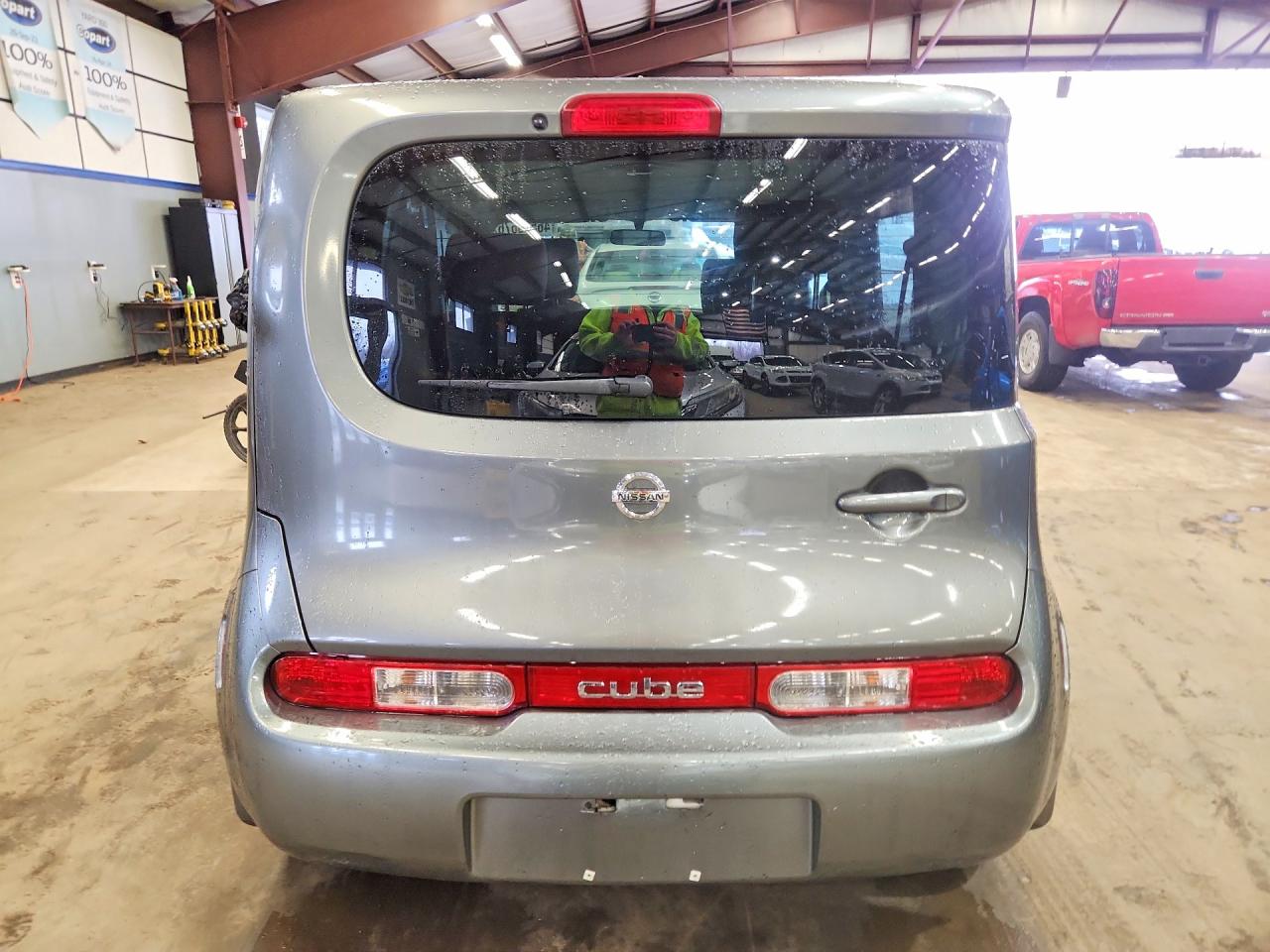 2012 NISSAN CUBE