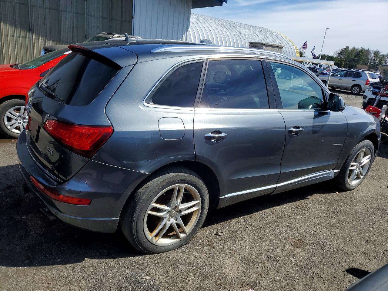 2015 AUDI Q5