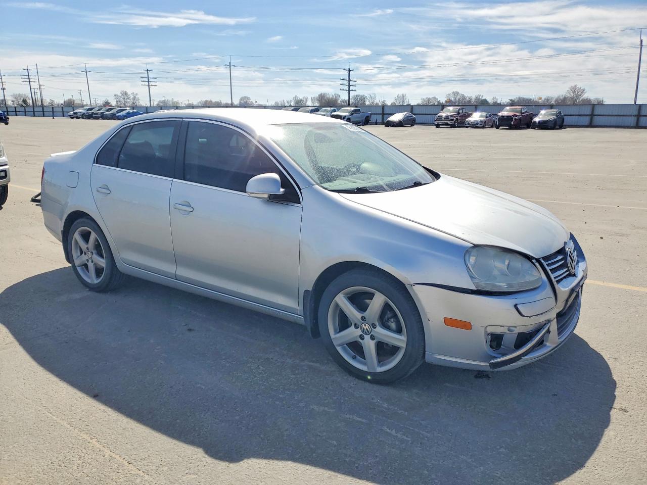 2010 VOLKSWAGEN JETTA
