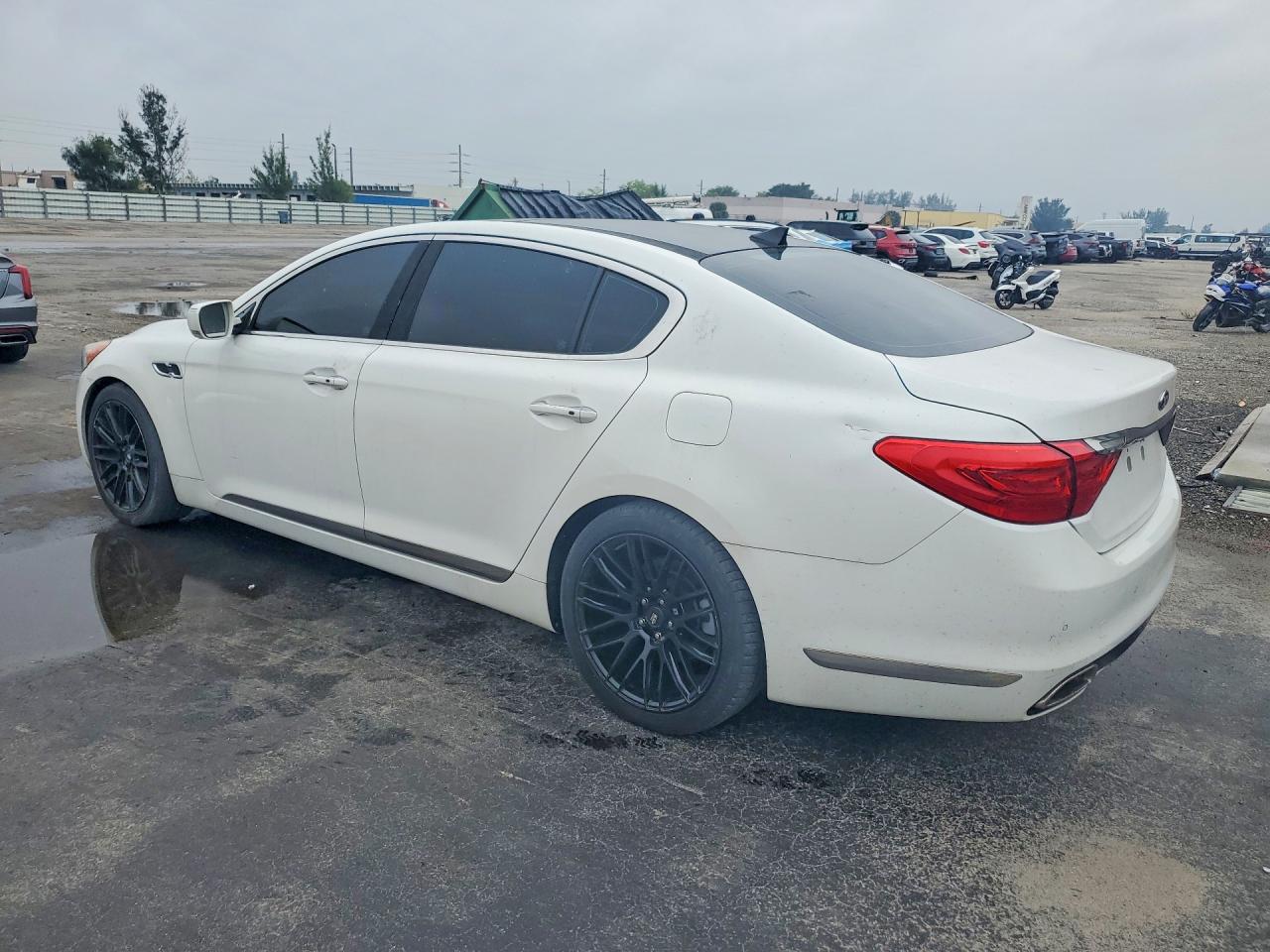 2015 KIA K900
