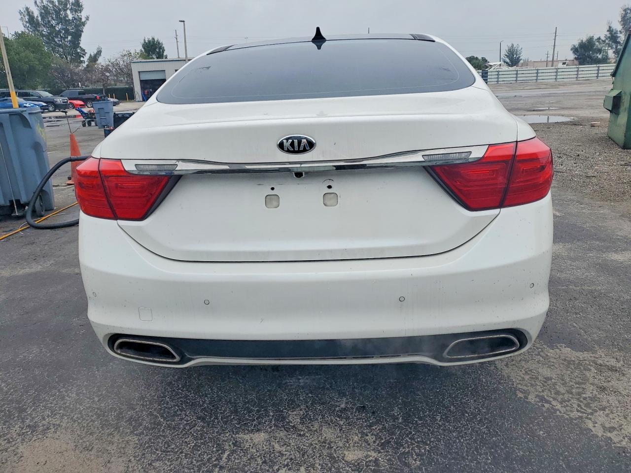 2015 KIA K900