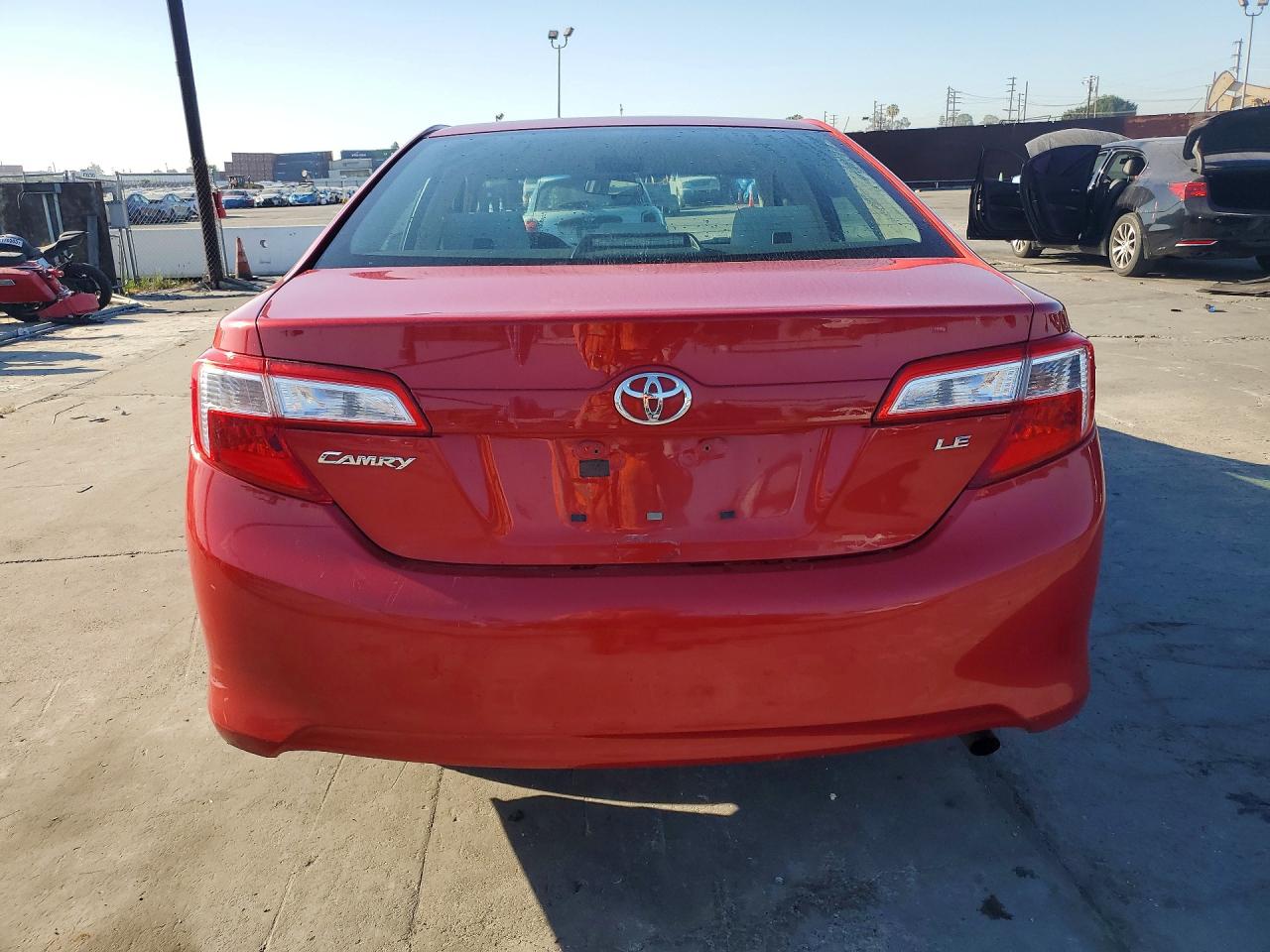 2012 TOYOTA CAMRY