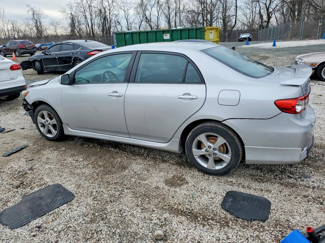 2013 TOYOTA COROLLA