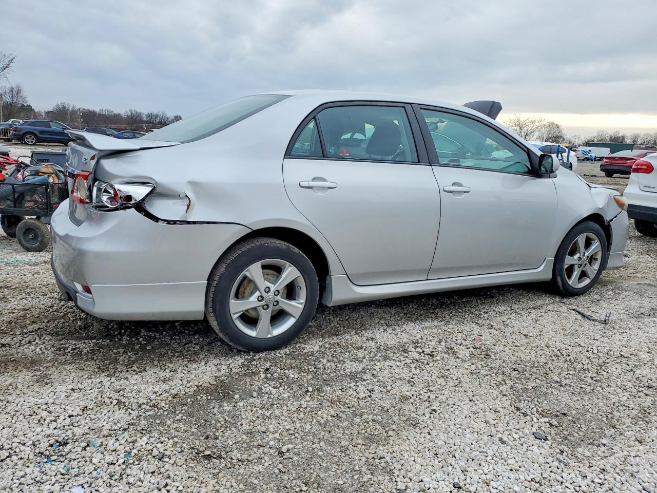 2013 TOYOTA COROLLA