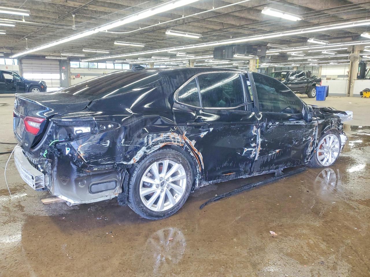 2023 TOYOTA CAMRY