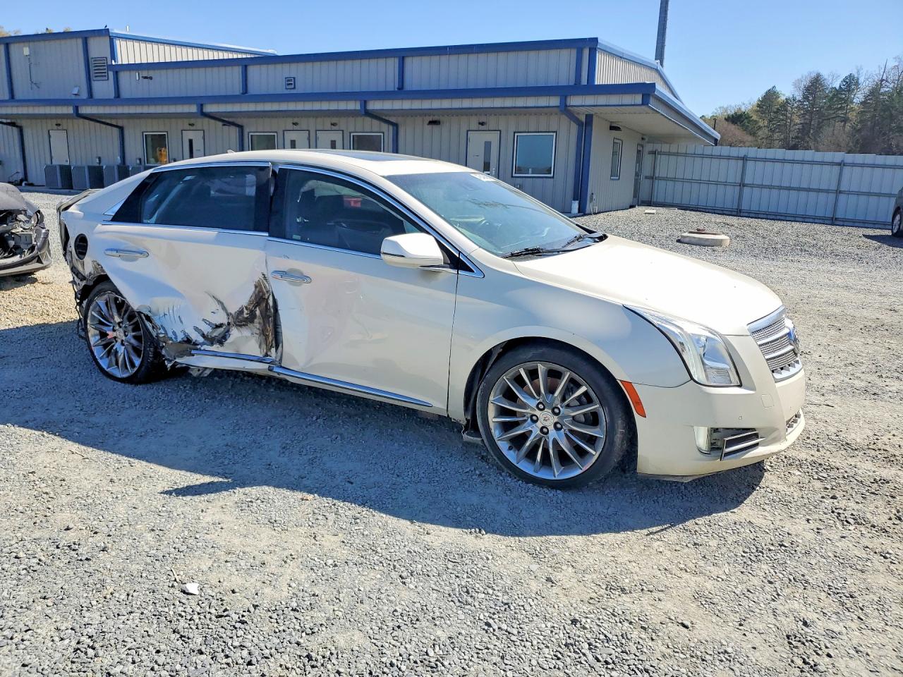 2013 CADILLAC XTS