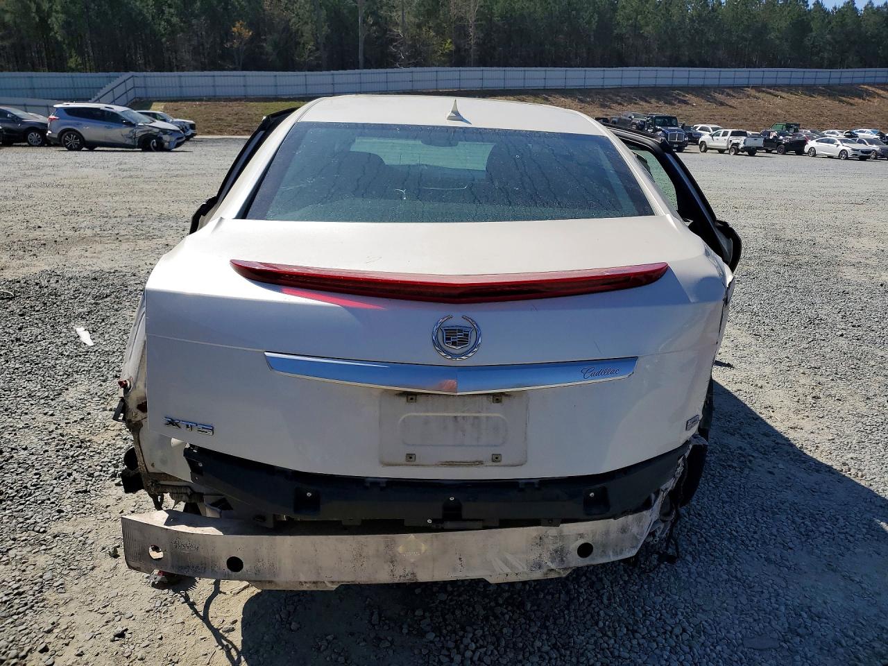 2013 CADILLAC XTS