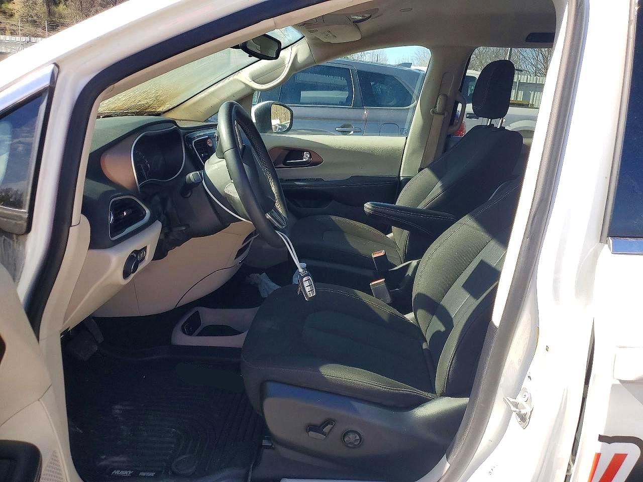 2023 CHRYSLER MINIVAN