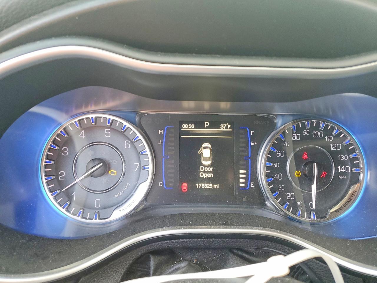 2015 CHRYSLER 200