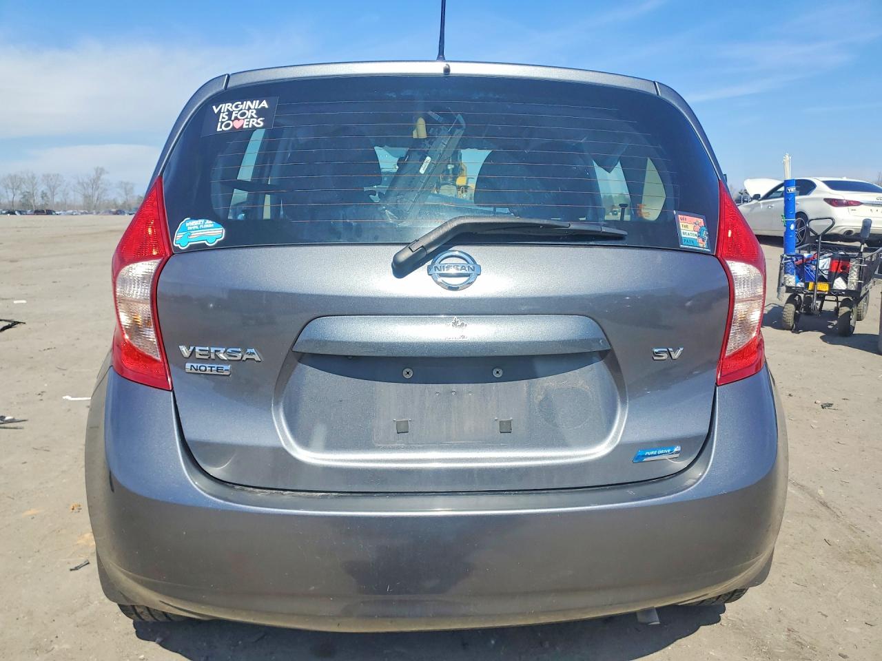 2016 NISSAN VERSA