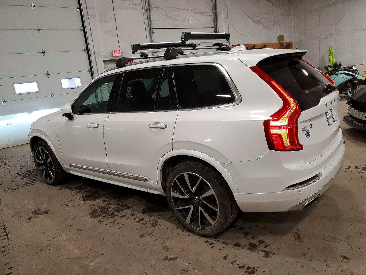 2019 VOLVO XC90