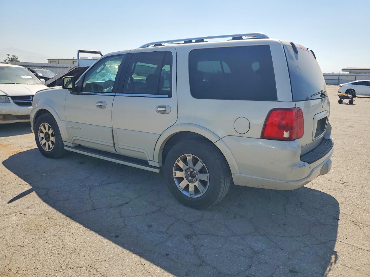 2004 LINCOLN TOWNHOUSE NAVIGATOR