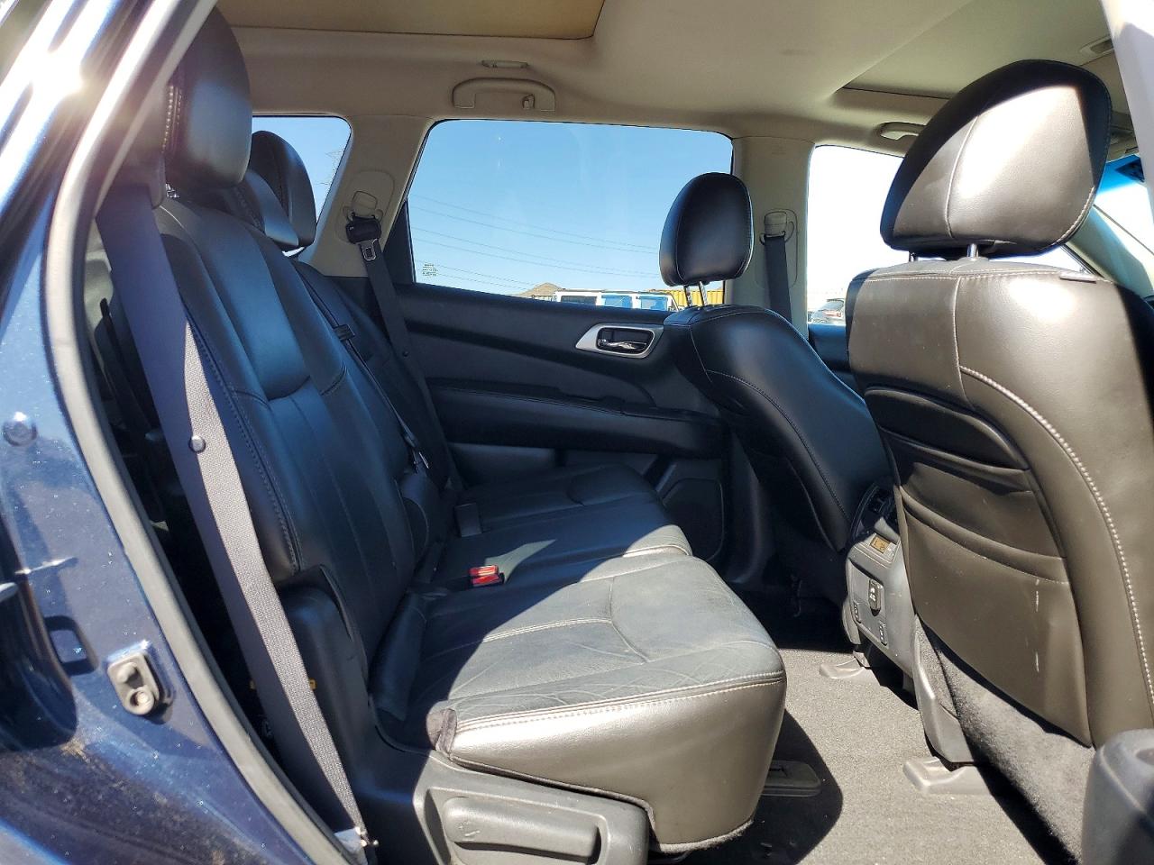 2013 NISSAN PATHFINDER