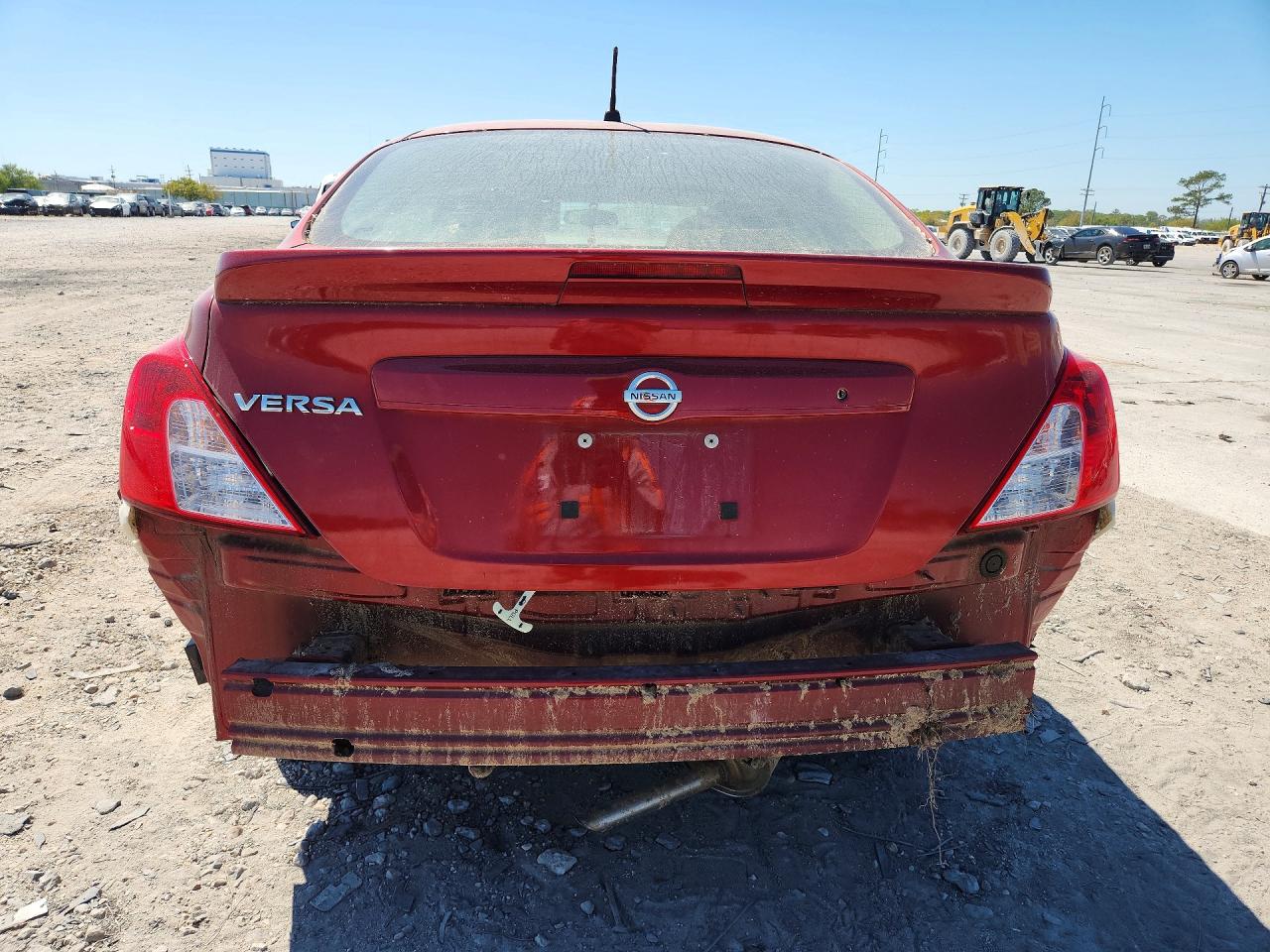 2017 NISSAN VERSA