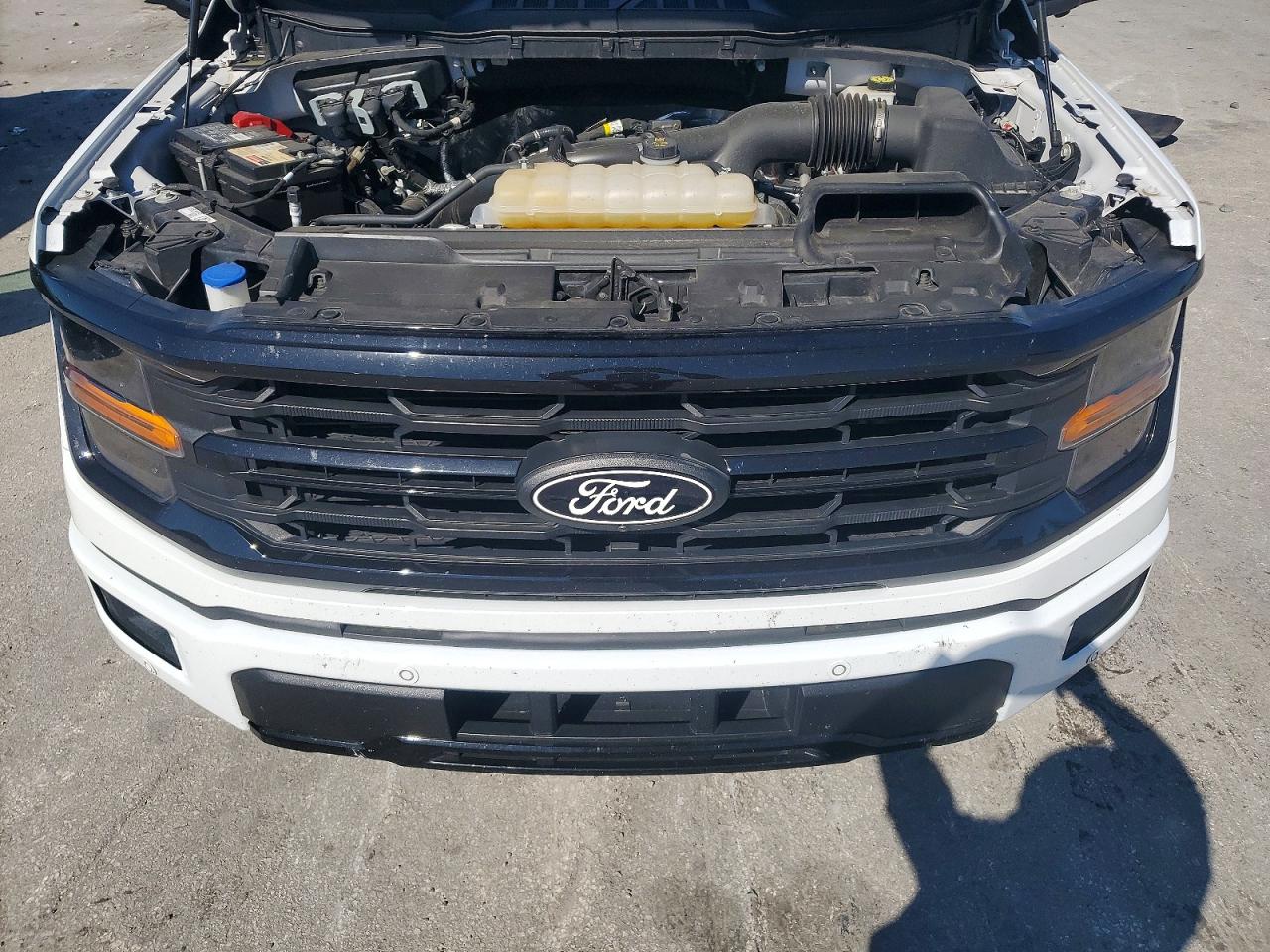 2024 FORD F150