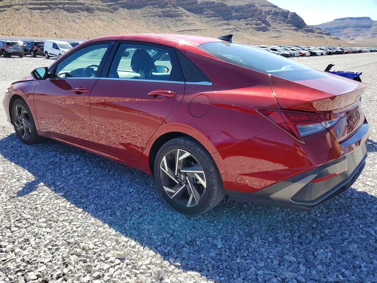 2025 HYUNDAI ELANTRA