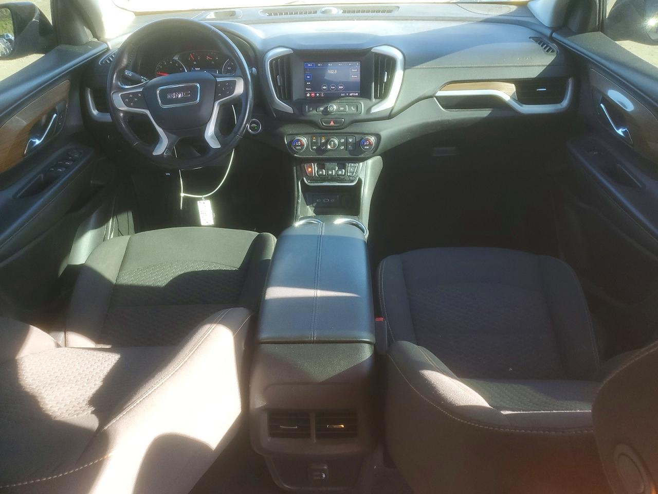 2020 GMC TERRAIN