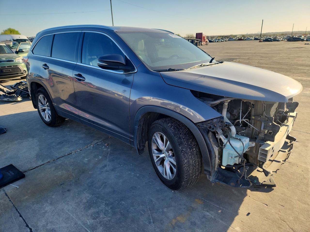 2015 TOYOTA HIGHLANDER