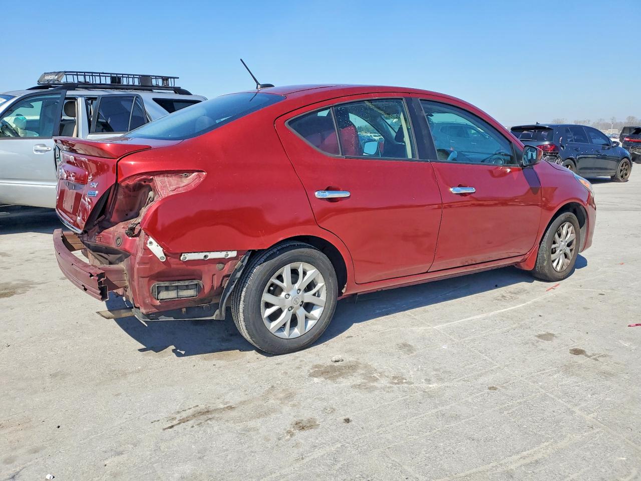 2017 NISSAN VERSA