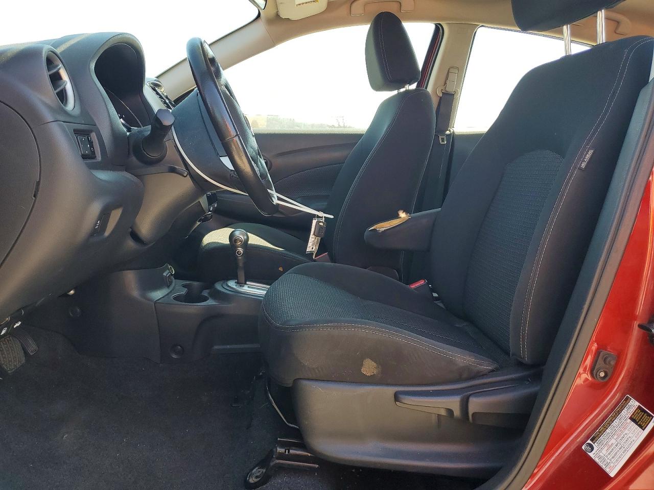 2017 NISSAN VERSA