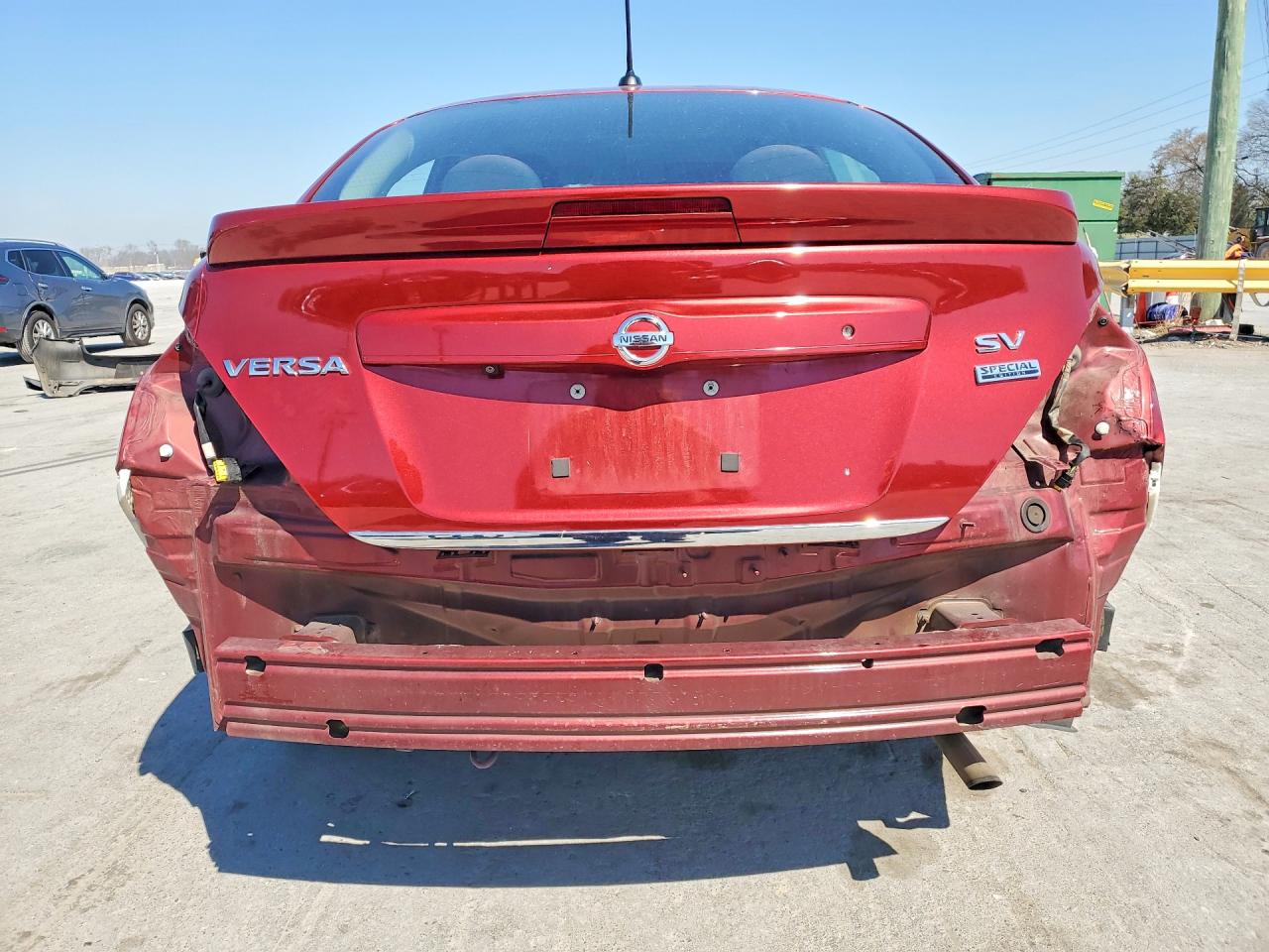 2017 NISSAN VERSA
