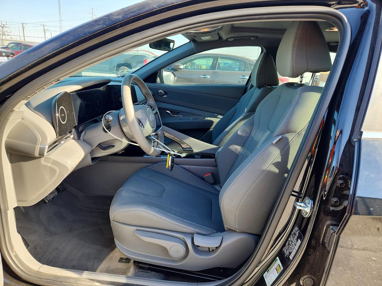 2024 HYUNDAI ELANTRA