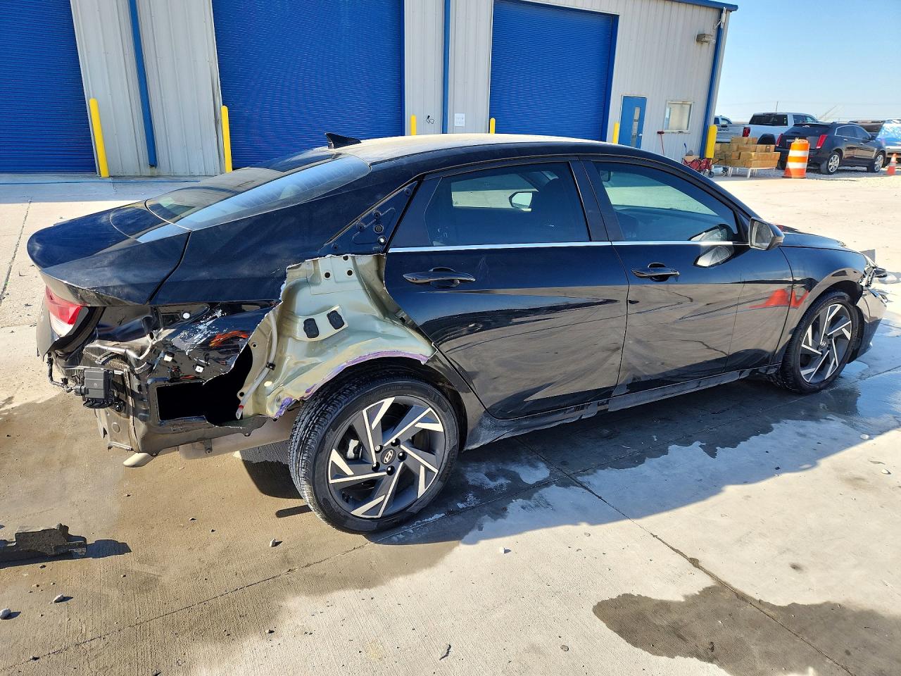 2024 HYUNDAI ELANTRA