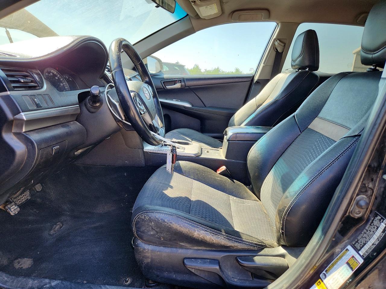 2014 TOYOTA CAMRY