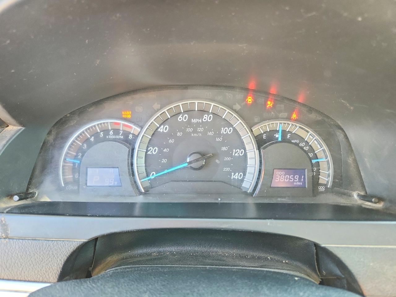 2014 TOYOTA CAMRY