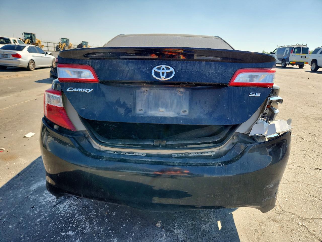 2014 TOYOTA CAMRY