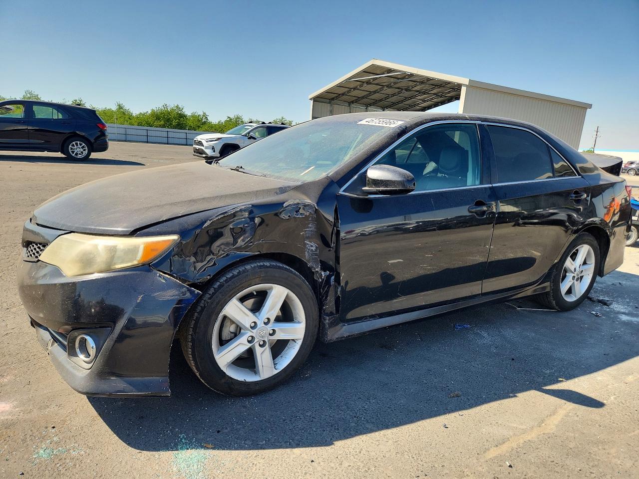 2014 TOYOTA CAMRY