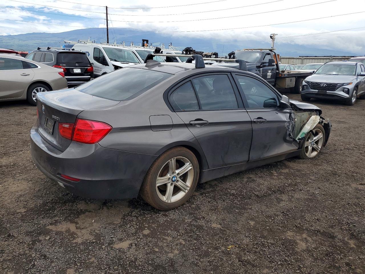 2013 BMW 3 SERIES
