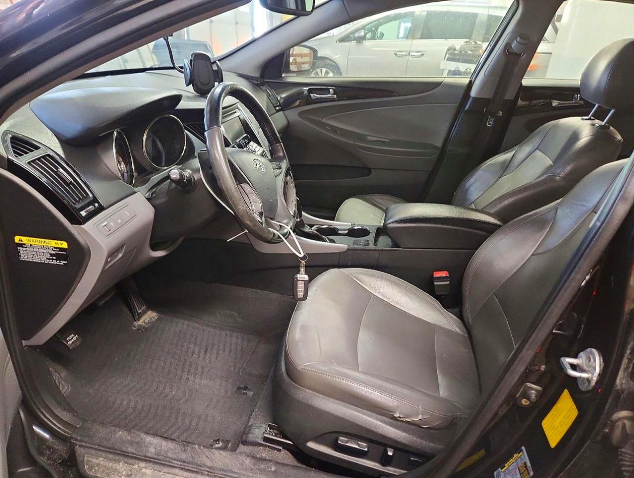 2011 HYUNDAI SONATA