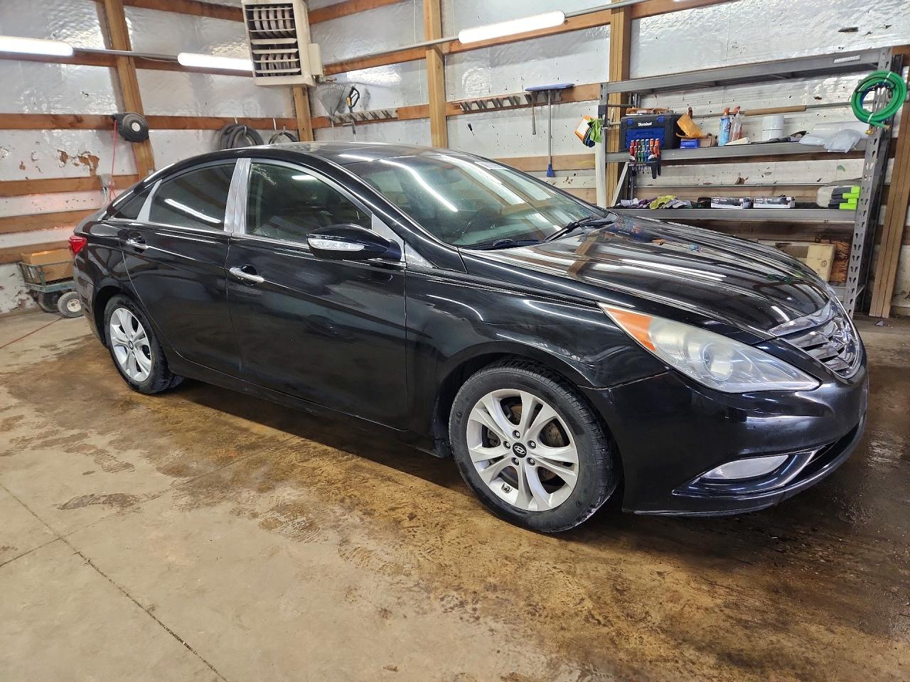 2011 HYUNDAI SONATA