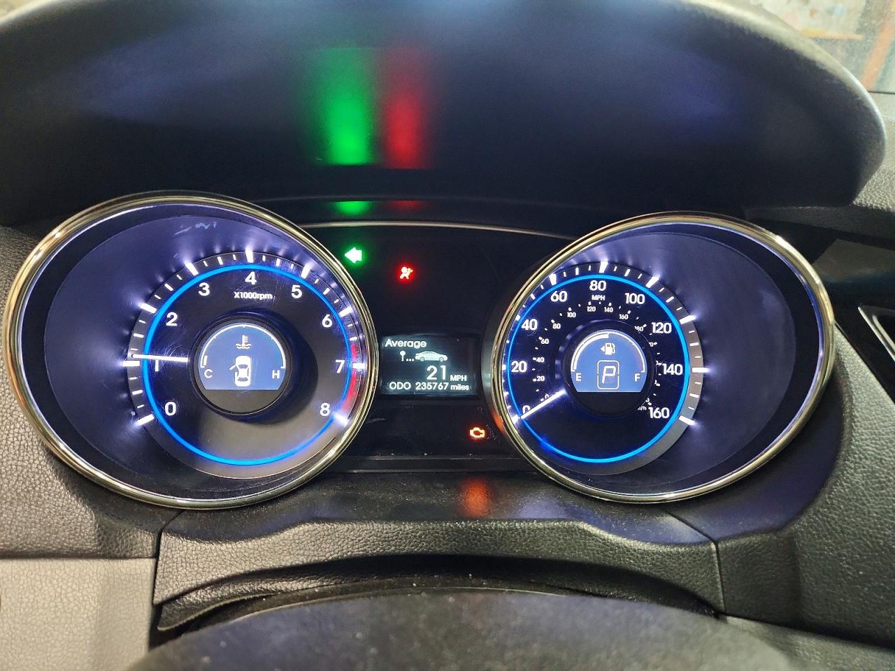 2011 HYUNDAI SONATA