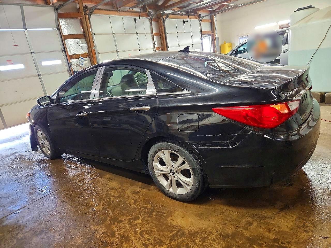 2011 HYUNDAI SONATA