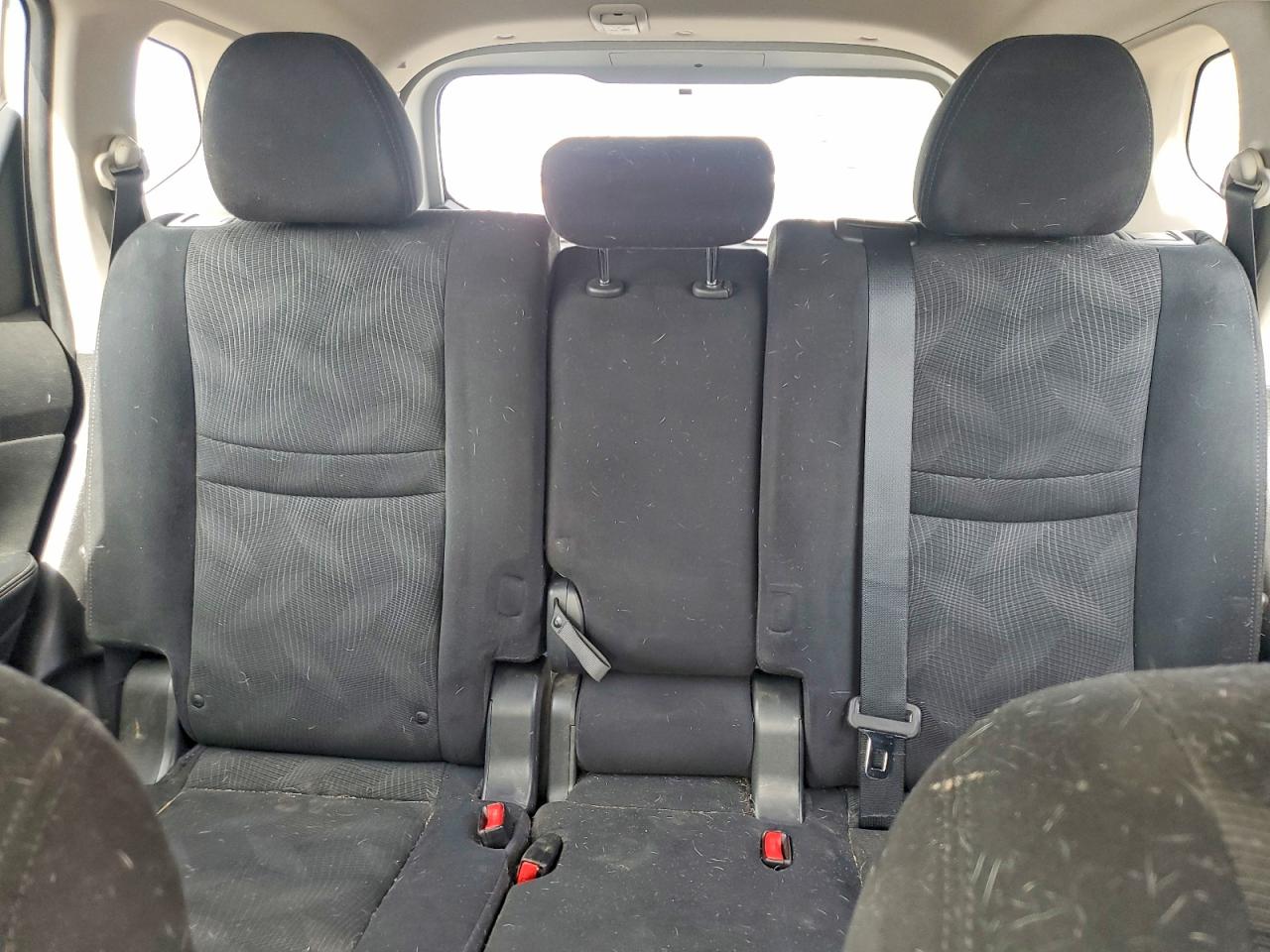 2015 NISSAN ROGUE
