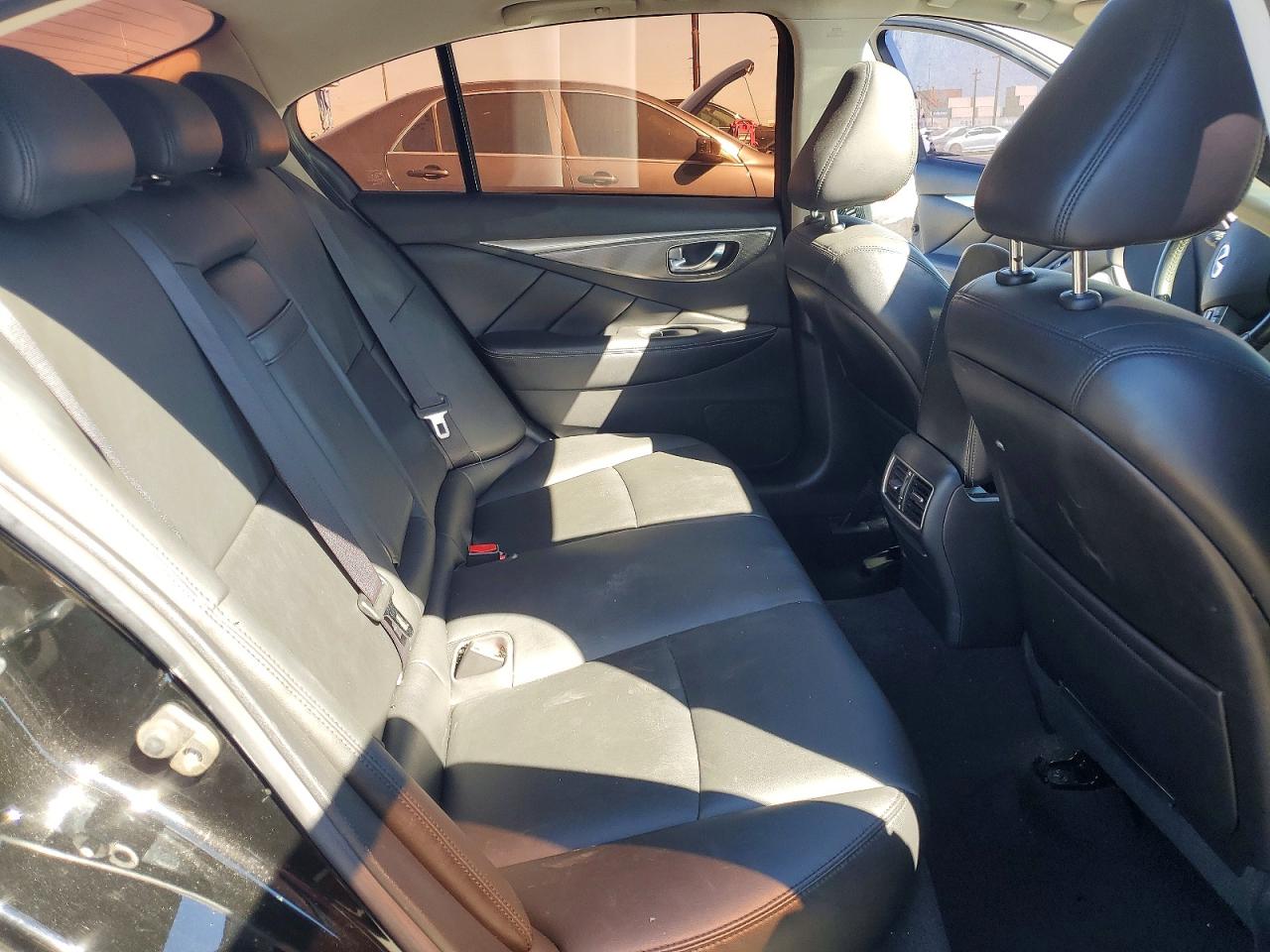 2017 INFINITI Q50