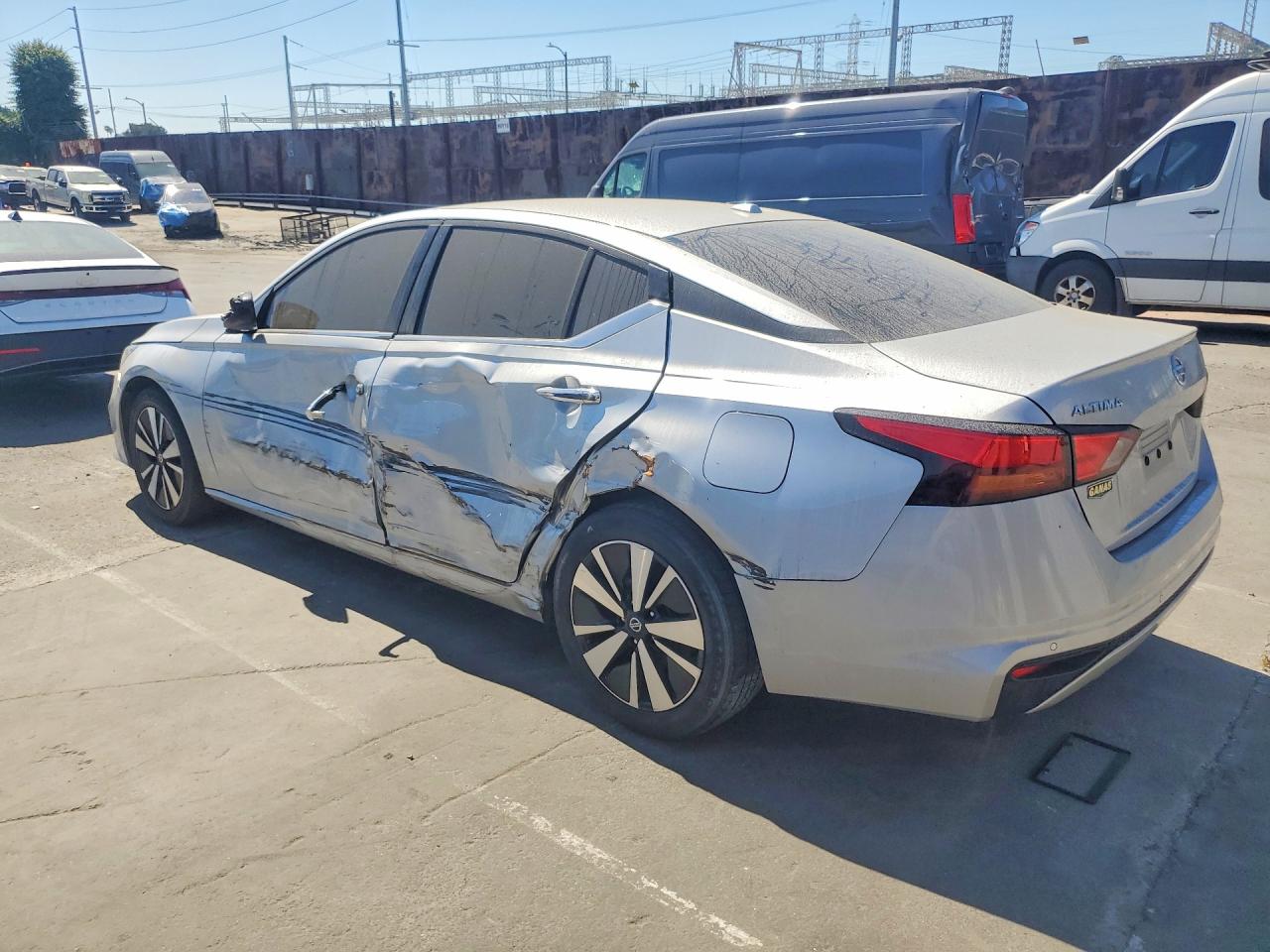 2022 NISSAN ALTIMA